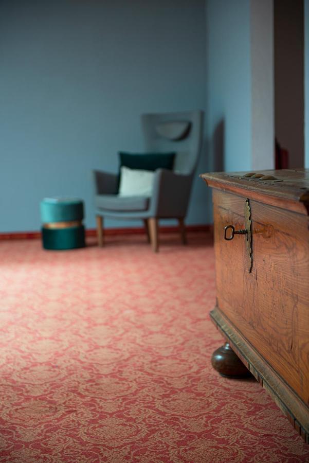 Unterwirt - Das Kleine Gourmethotel เอบส์ ภายนอก รูปภาพ